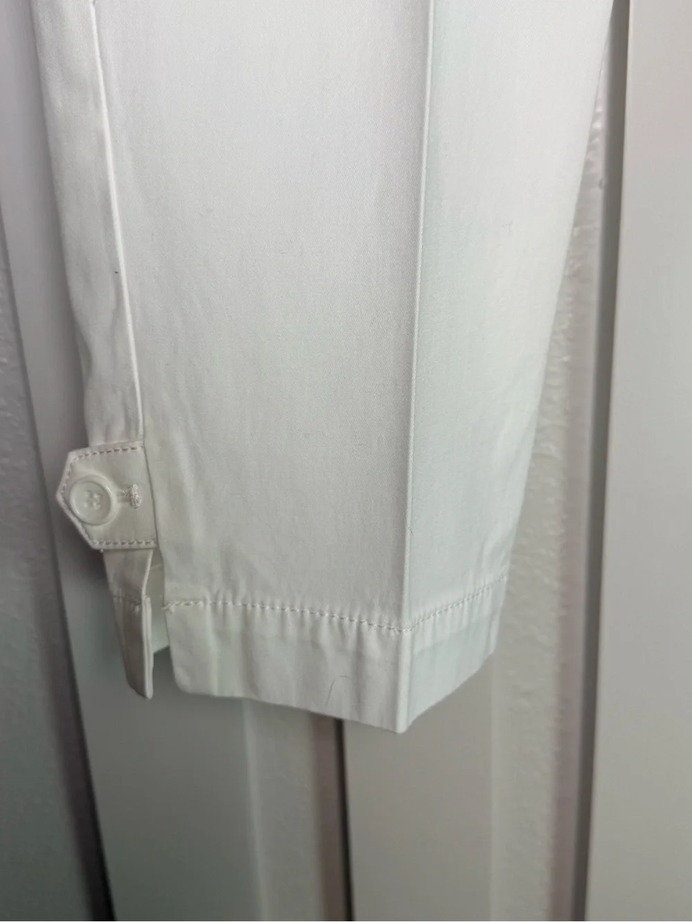 Talbots Perfect Crop Pants Women’s 4 White Stretch Cotton Button Tab Hem